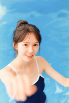被校草补课的日子里执笔忆流年